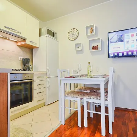 E&e Arena Apartment