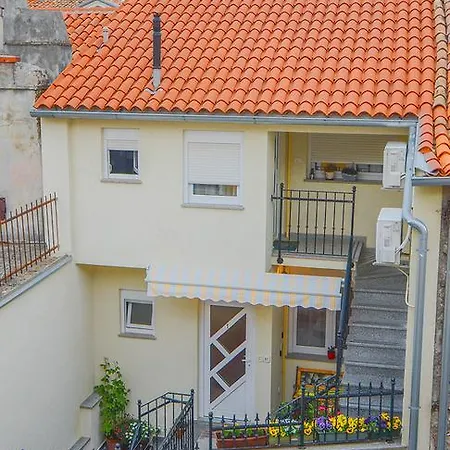 Daire E&e Arena With Free Private Parking *